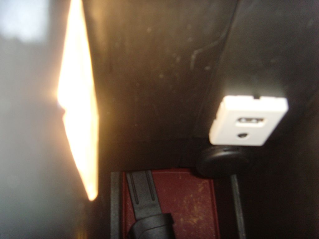 Photo 22 of this CHEVROLET EQUINOX