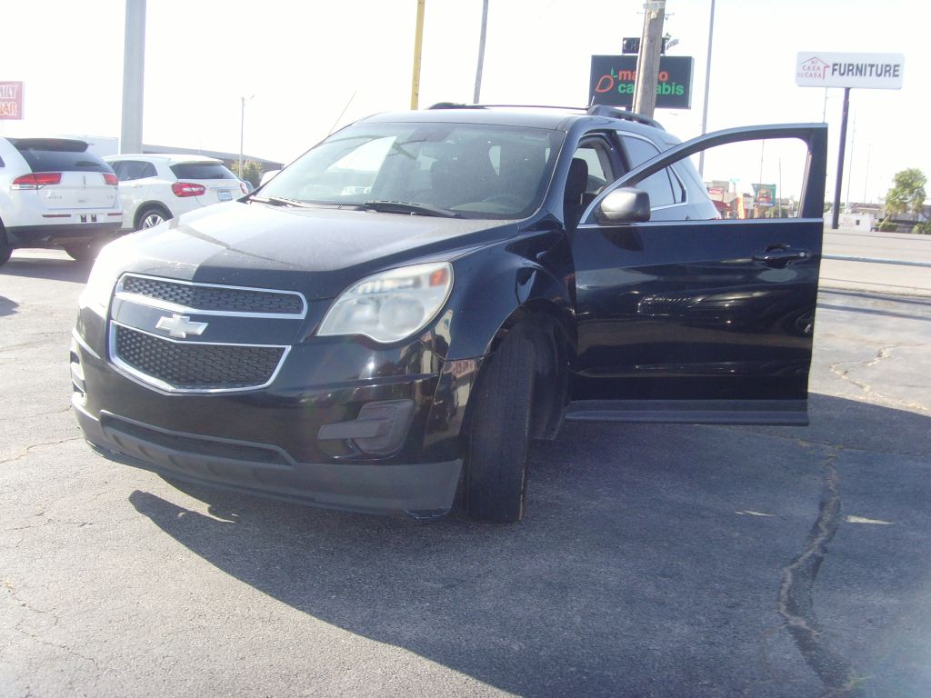 Photo 25 of this CHEVROLET EQUINOX