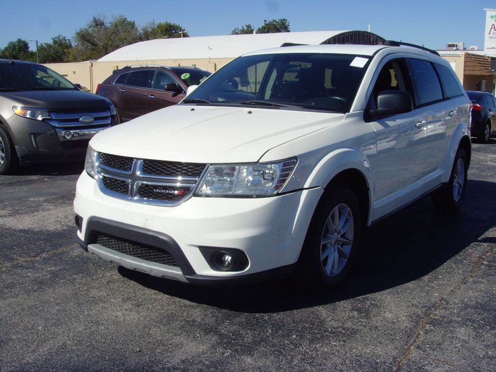 Photo 2 of this DODGE JOURNEY