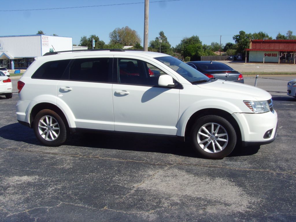 Photo 4 of this DODGE JOURNEY