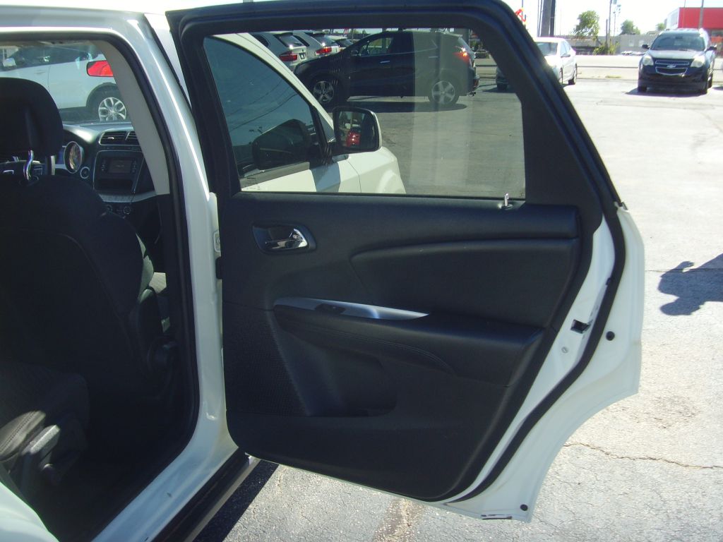 Photo 15 of this DODGE JOURNEY