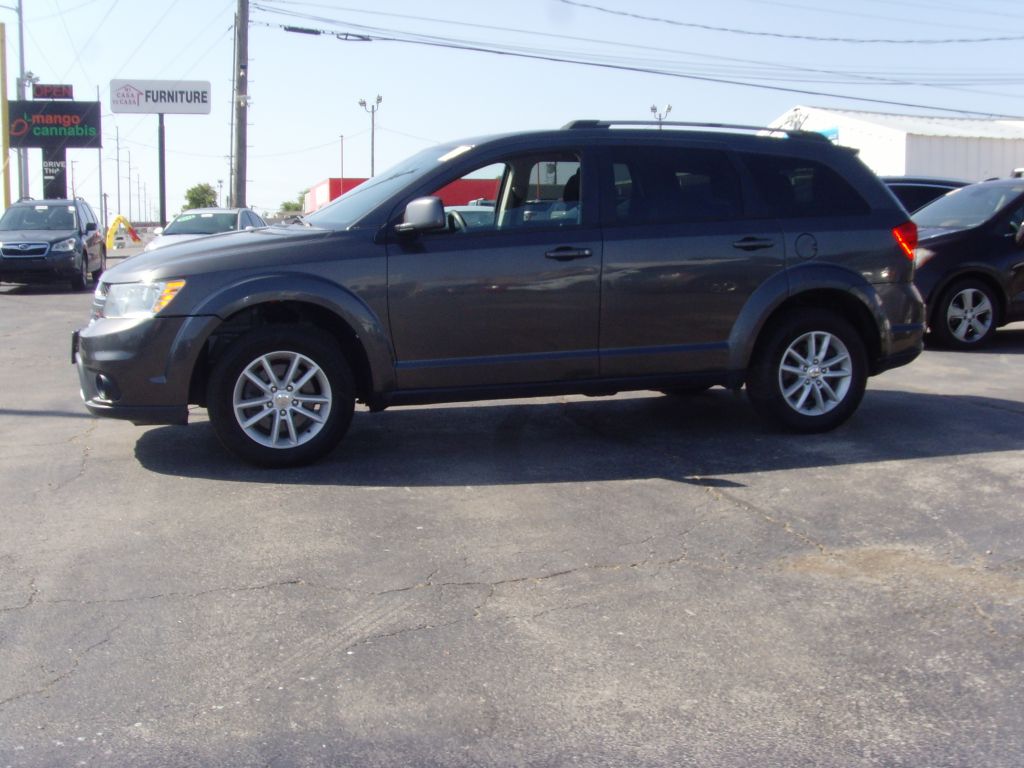Photo 4 of this DODGE JOURNEY