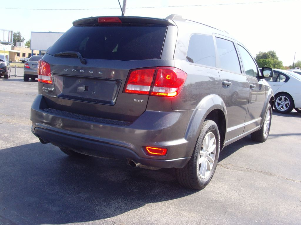 Photo 7 of this DODGE JOURNEY