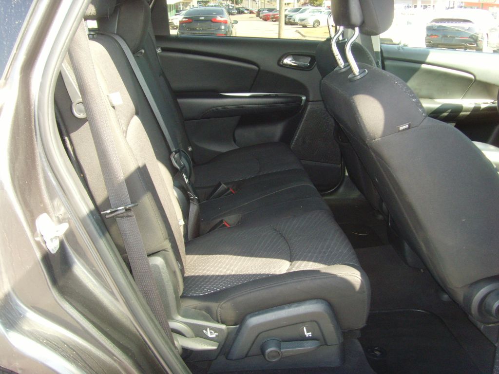 Photo 13 of this DODGE JOURNEY