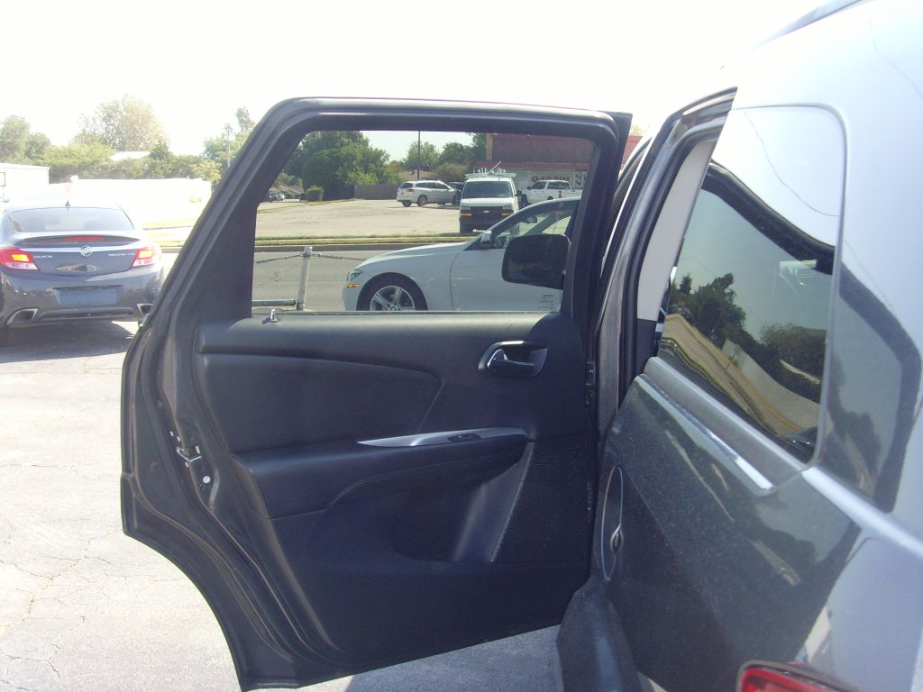 Photo 17 of this DODGE JOURNEY