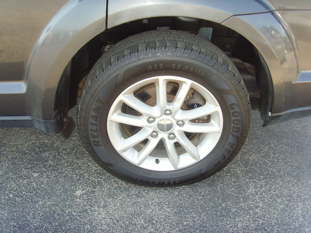 Photo 28 of this DODGE JOURNEY