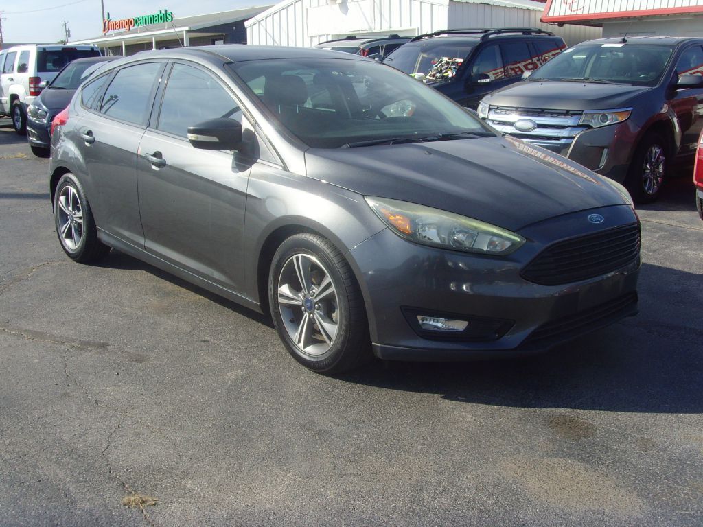 Photo 4 of this FORD FOCUS