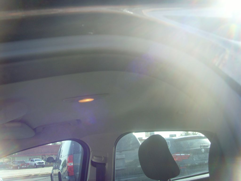 Photo 23 of this FORD FOCUS