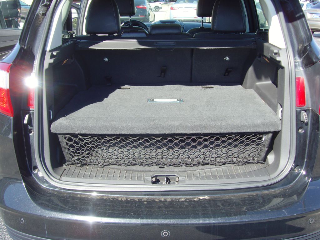 Photo 15 of this FORD C-MAX
