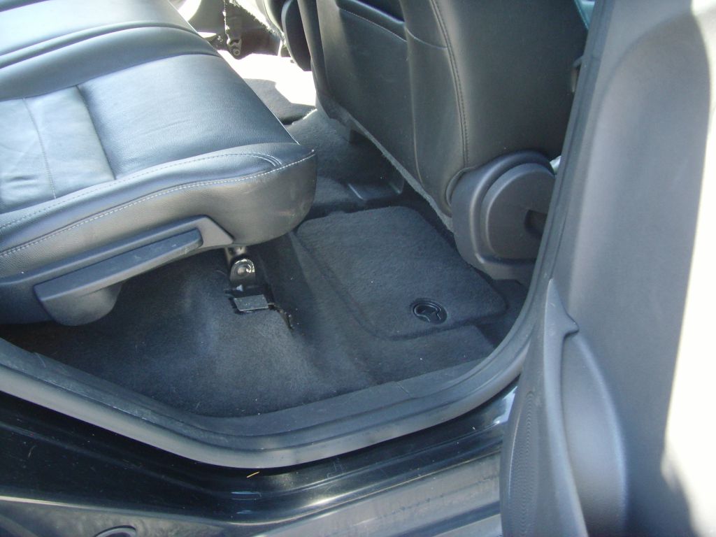 Photo 18 of this FORD C-MAX