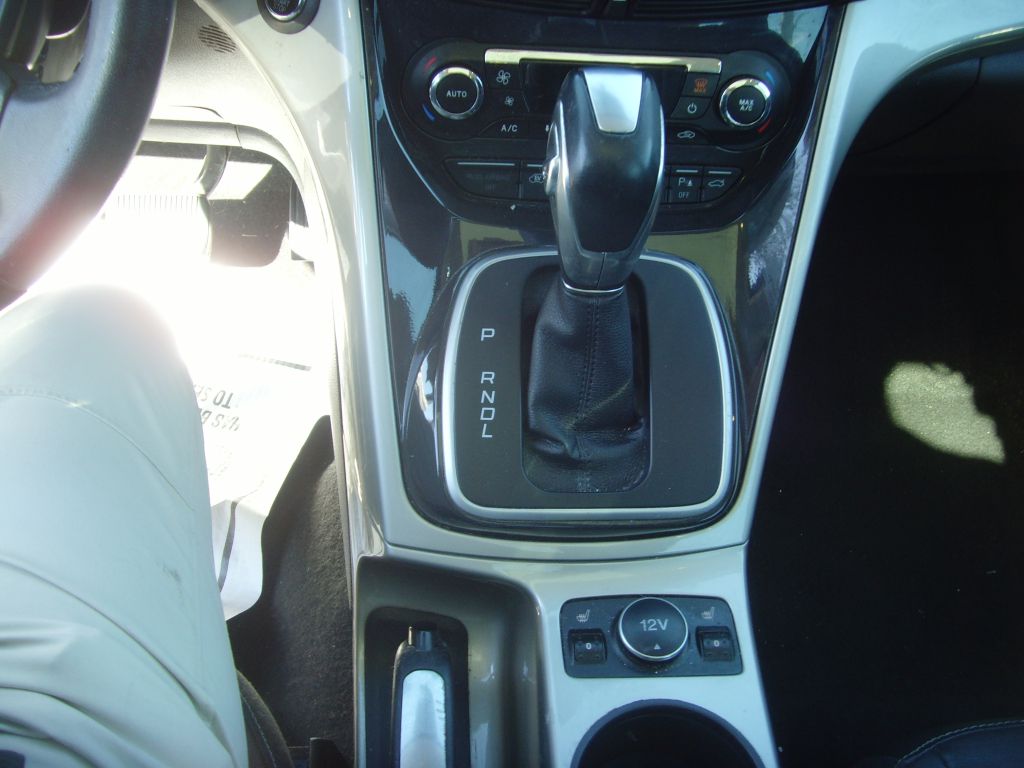 Photo 23 of this FORD C-MAX
