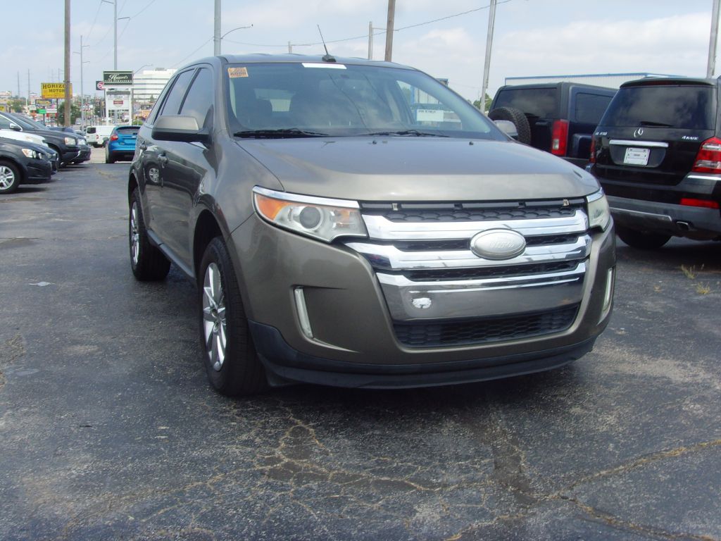 Photo 3 of this FORD EDGE