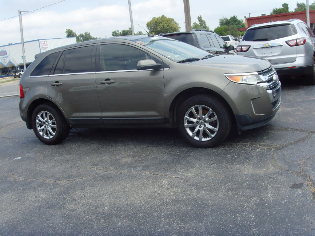 Photo 4 of this FORD EDGE