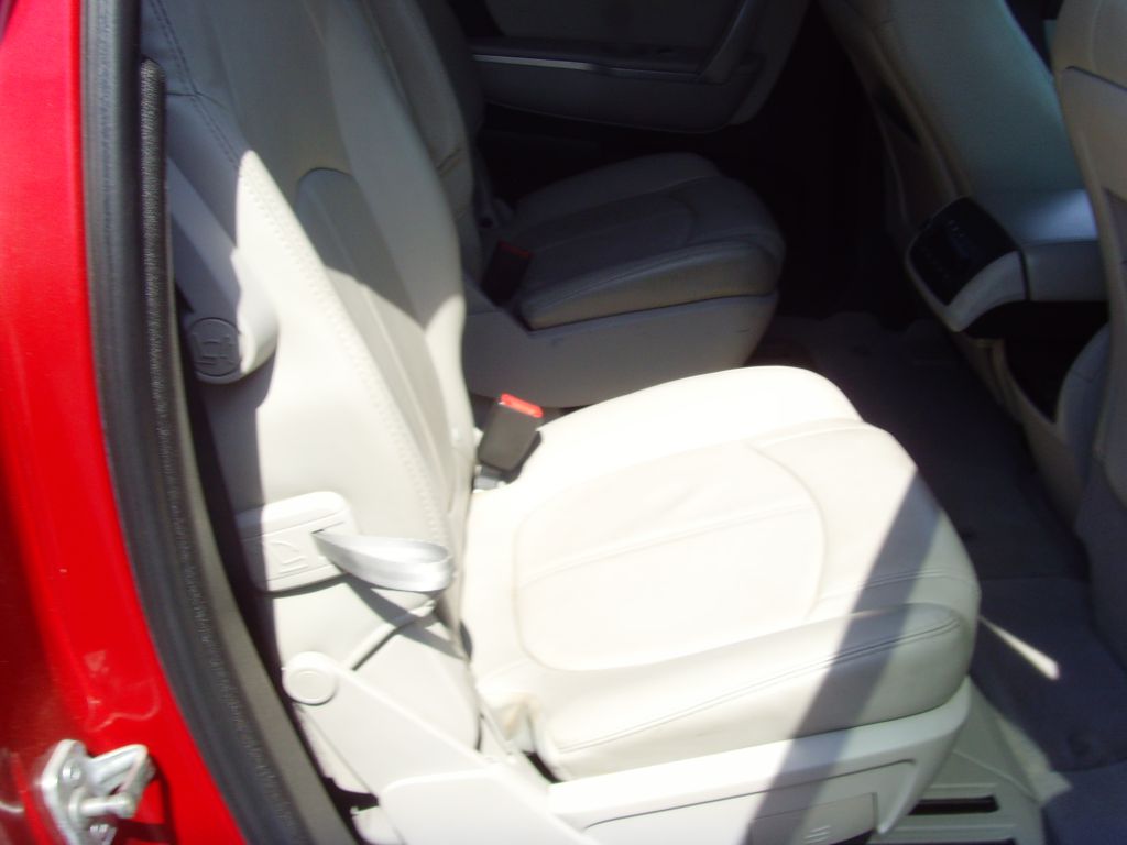 Photo 12 of this GMC ACADIA