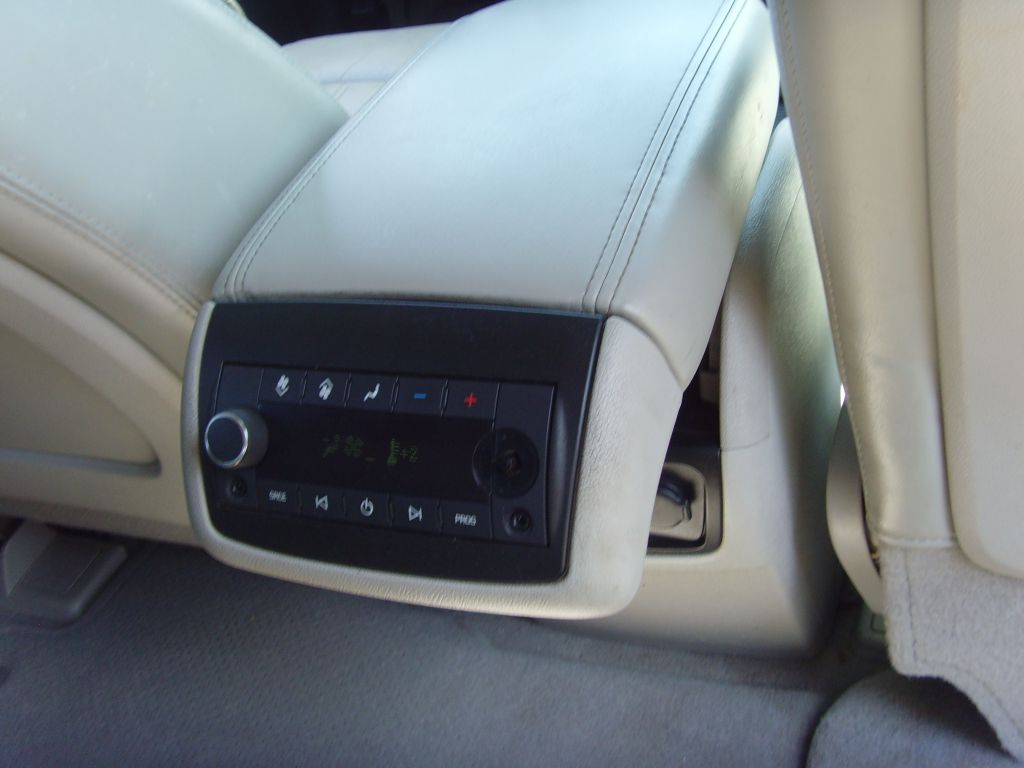 Photo 14 of this GMC ACADIA