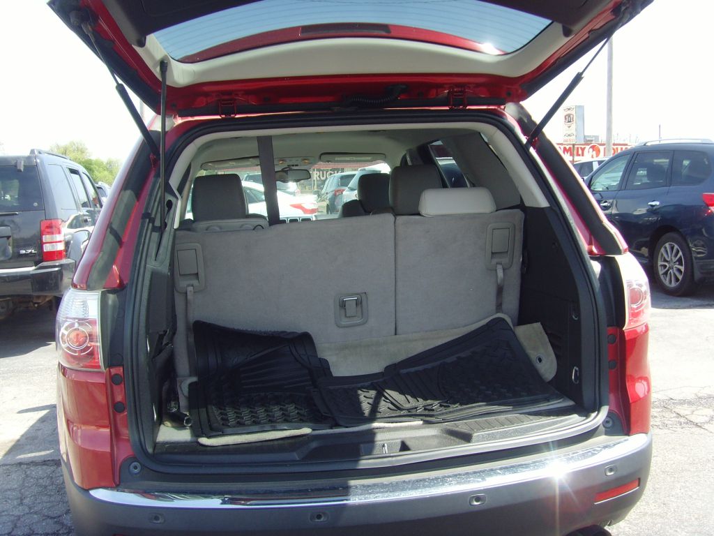 Photo 16 of this GMC ACADIA