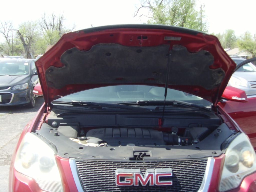 Photo 29 of this GMC ACADIA