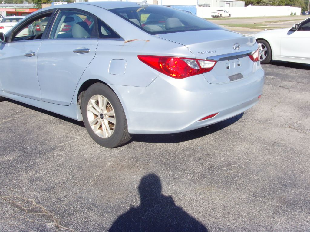 Photo 6 of this HYUNDAI SONATA