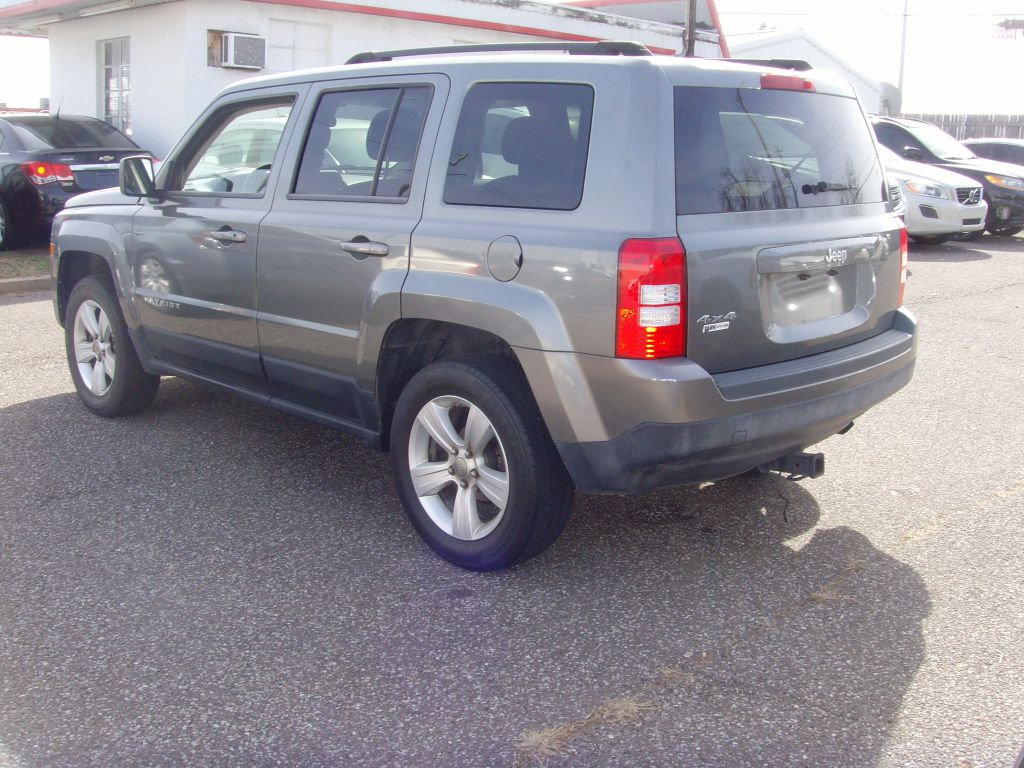 Photo 5 of this JEEP PATRIOT