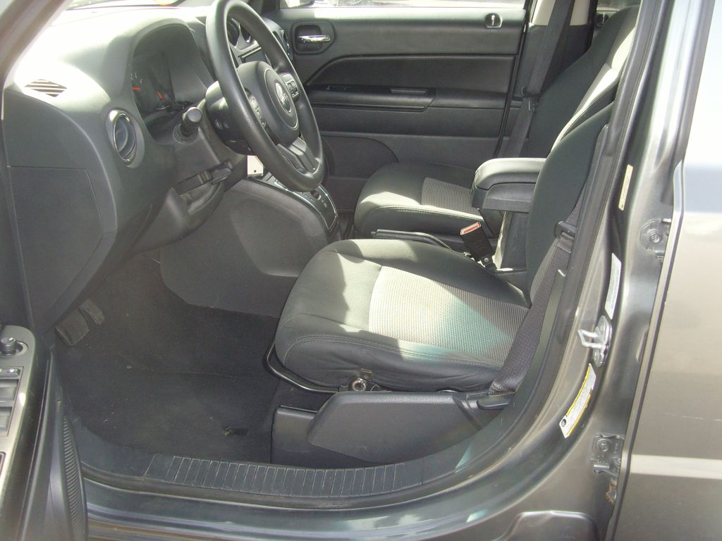 Photo 16 of this JEEP PATRIOT