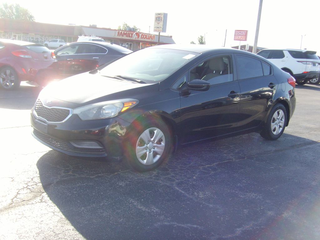Photo 4 of this KIA FORTE