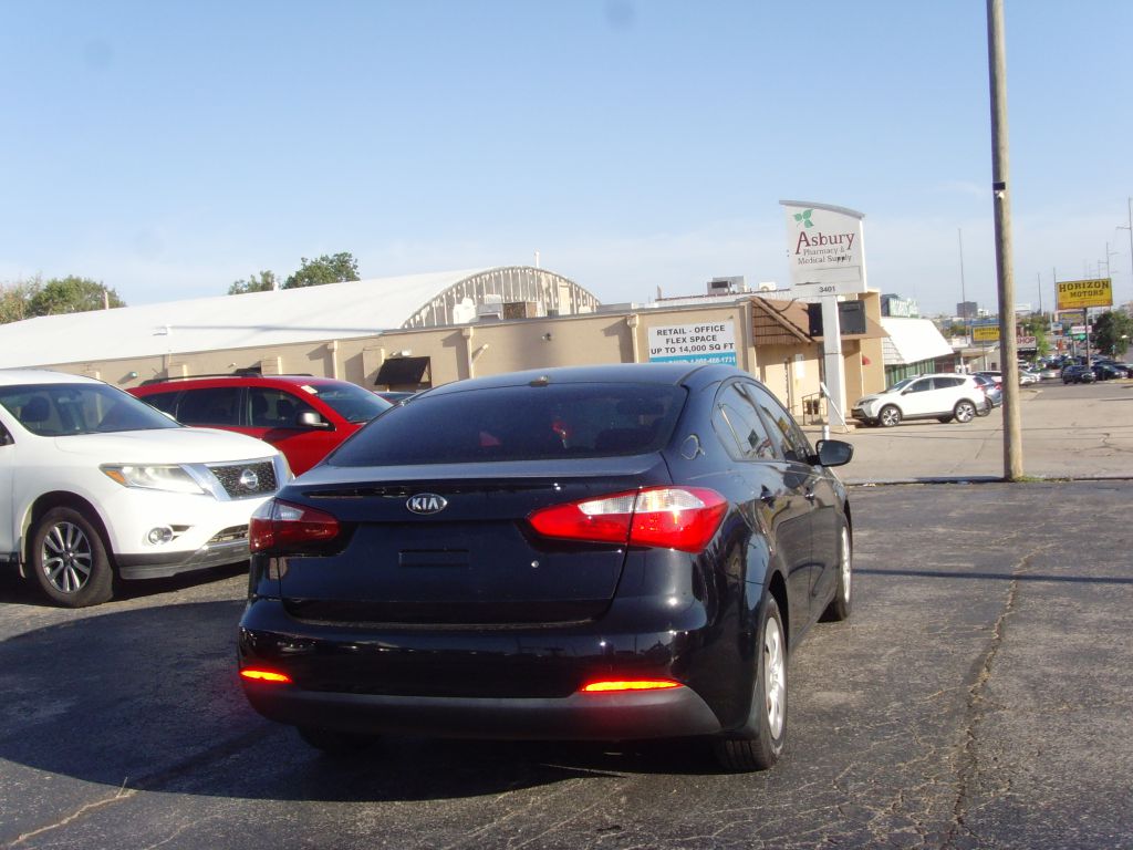 Photo 6 of this KIA FORTE
