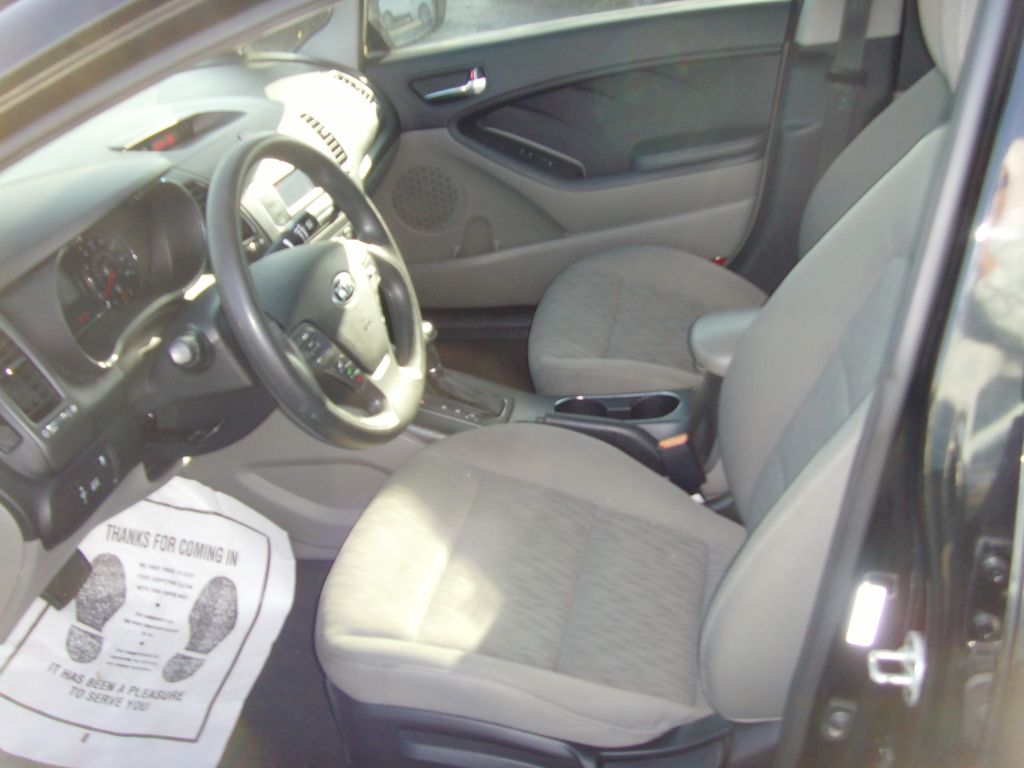 Photo 19 of this KIA FORTE