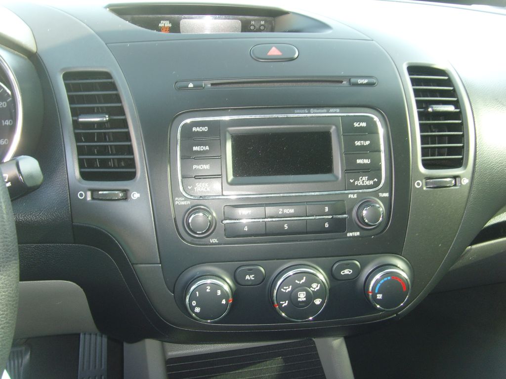 Photo 19 of this KIA FORTE