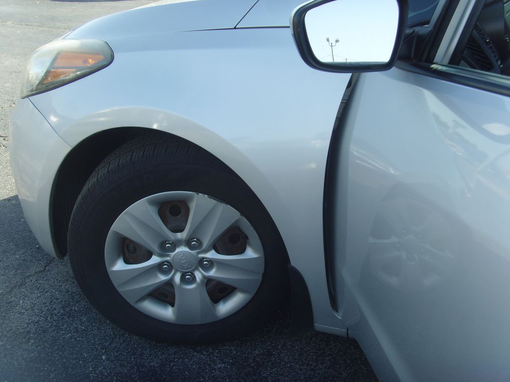 Photo 23 of this KIA FORTE