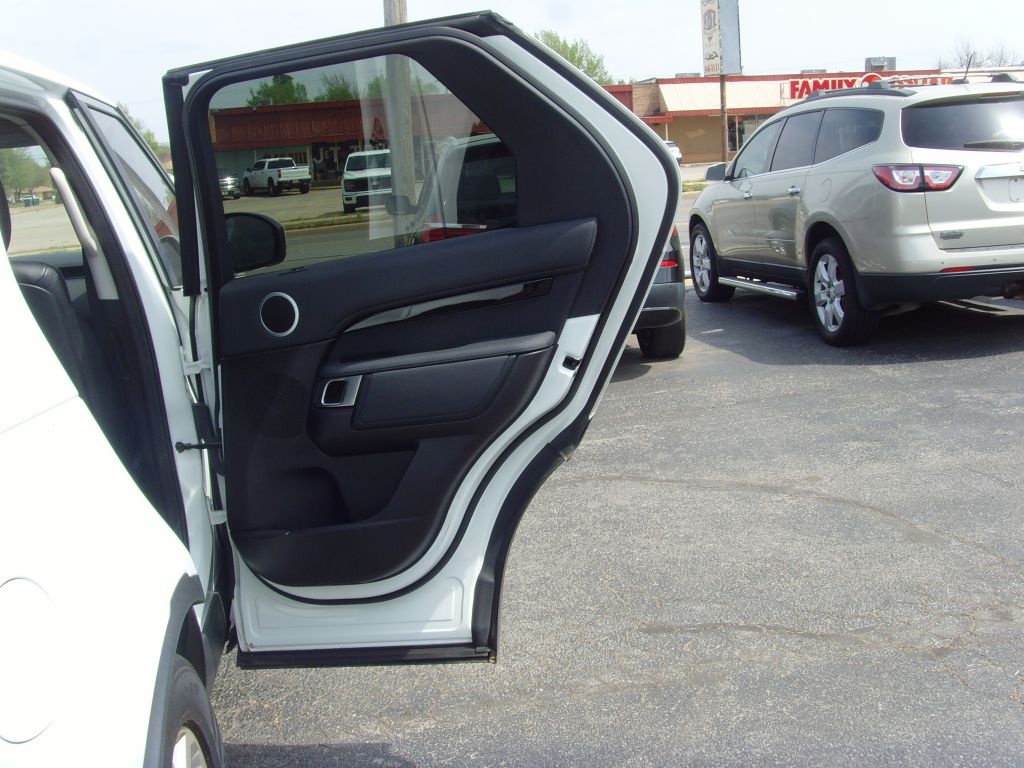Photo 14 of this LAND ROVER DISCOVERY