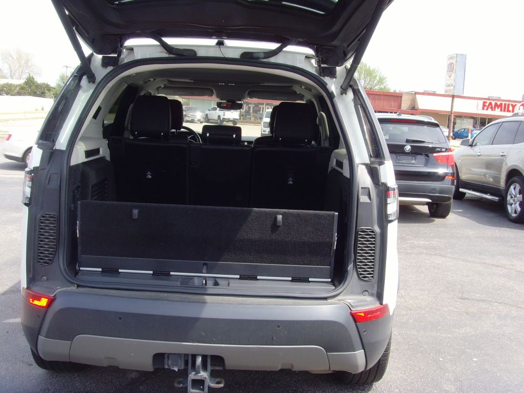 Photo 16 of this LAND ROVER DISCOVERY