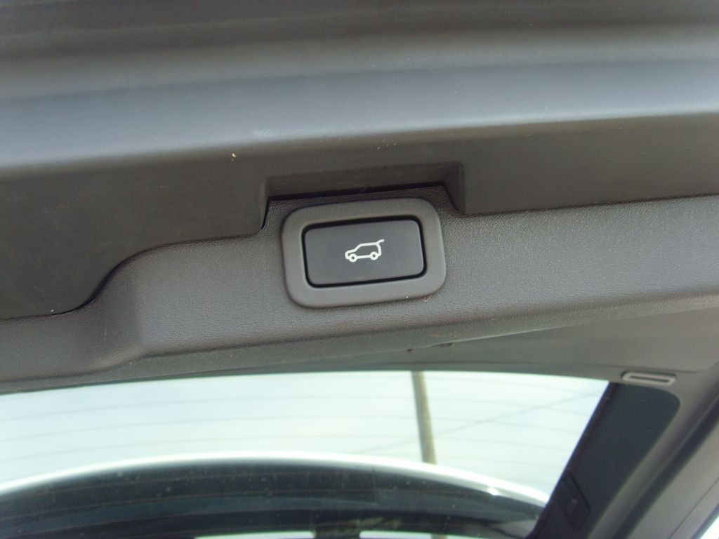 Photo 17 of this LAND ROVER DISCOVERY