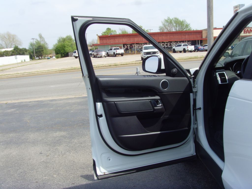 Photo 21 of this LAND ROVER DISCOVERY