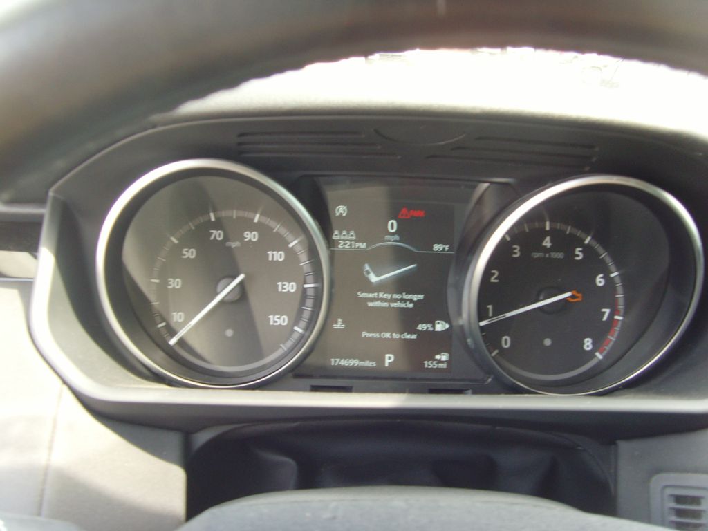 Photo 23 of this LAND ROVER DISCOVERY