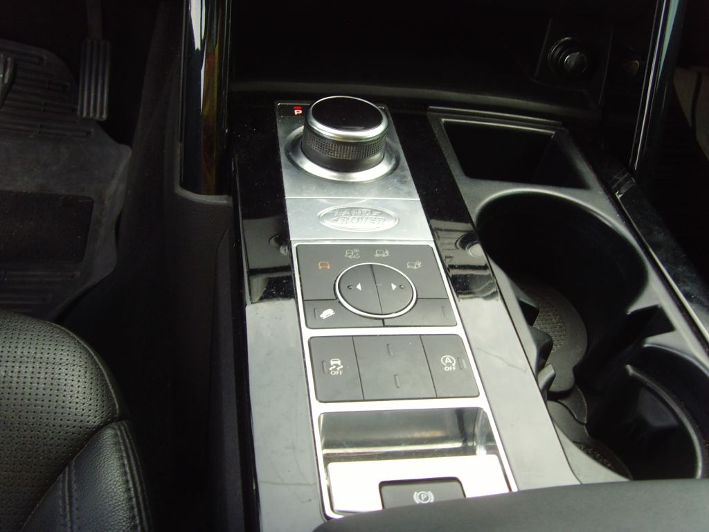 Photo 26 of this LAND ROVER DISCOVERY