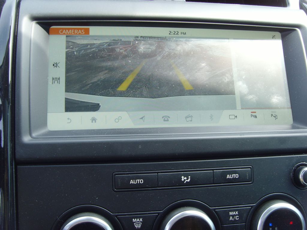 Photo 27 of this LAND ROVER DISCOVERY