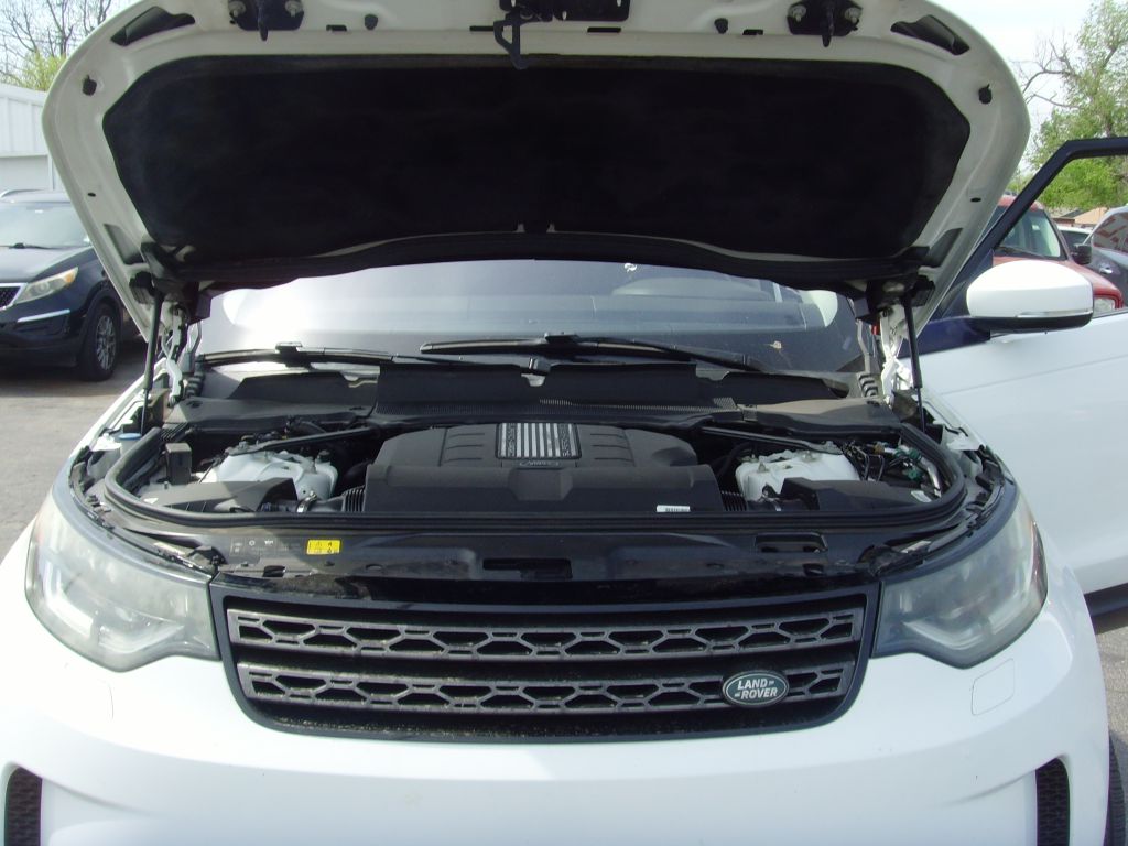 Photo 29 of this LAND ROVER DISCOVERY