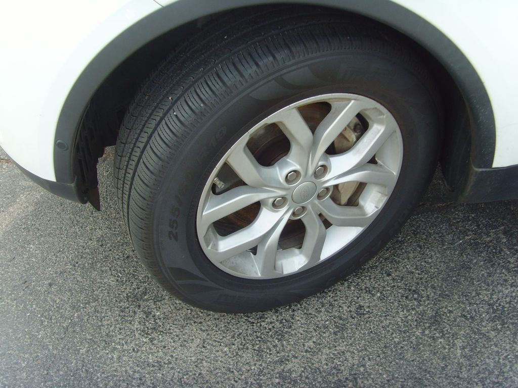 Photo 30 of this LAND ROVER DISCOVERY