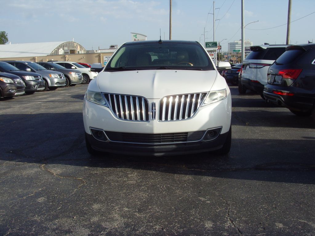 Photo 2 of this LINCOLN MKX