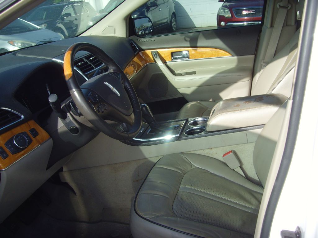 Photo 19 of this LINCOLN MKX