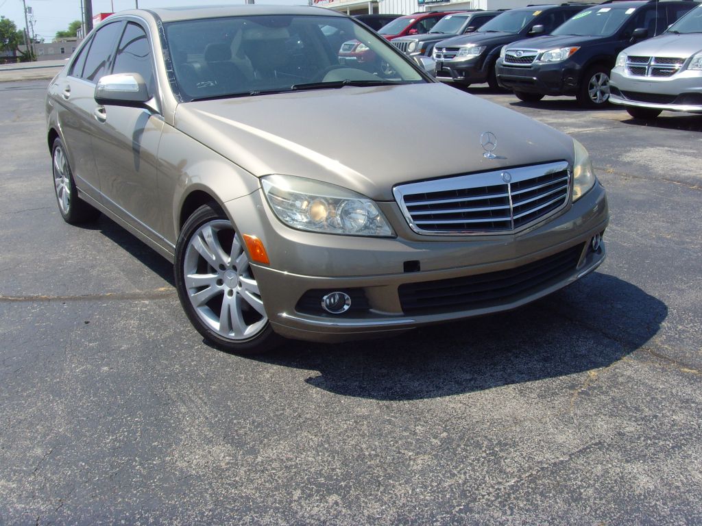 Photo 24 of this MERCEDES-BENZ C-CLASS