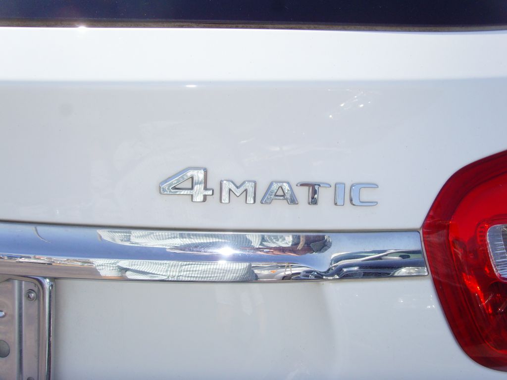 Photo 17 of this MERCEDES-BENZ GLA