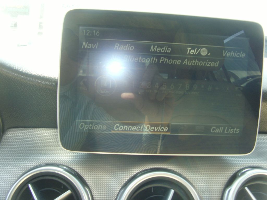 Photo 26 of this MERCEDES-BENZ GLA