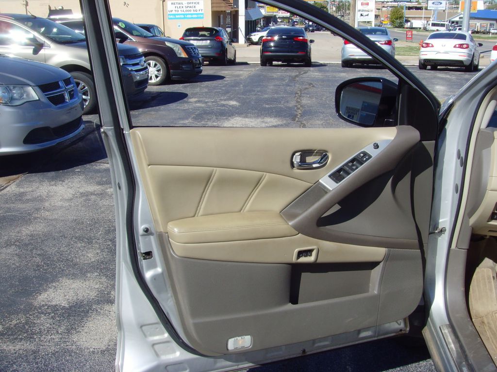 Photo 13 of this NISSAN MURANO