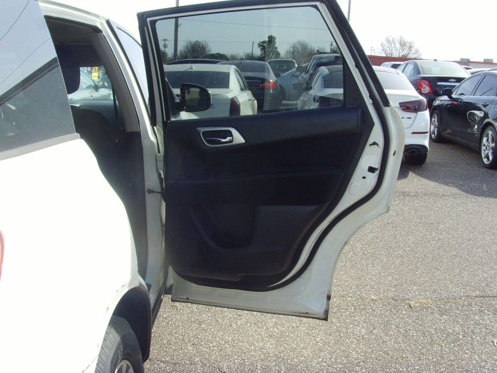 Photo 7 of this NISSAN PATHFINDER