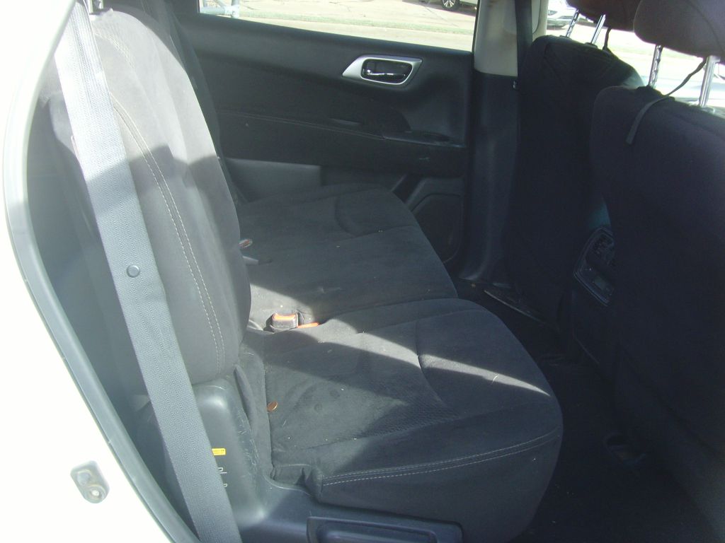 Photo 8 of this NISSAN PATHFINDER