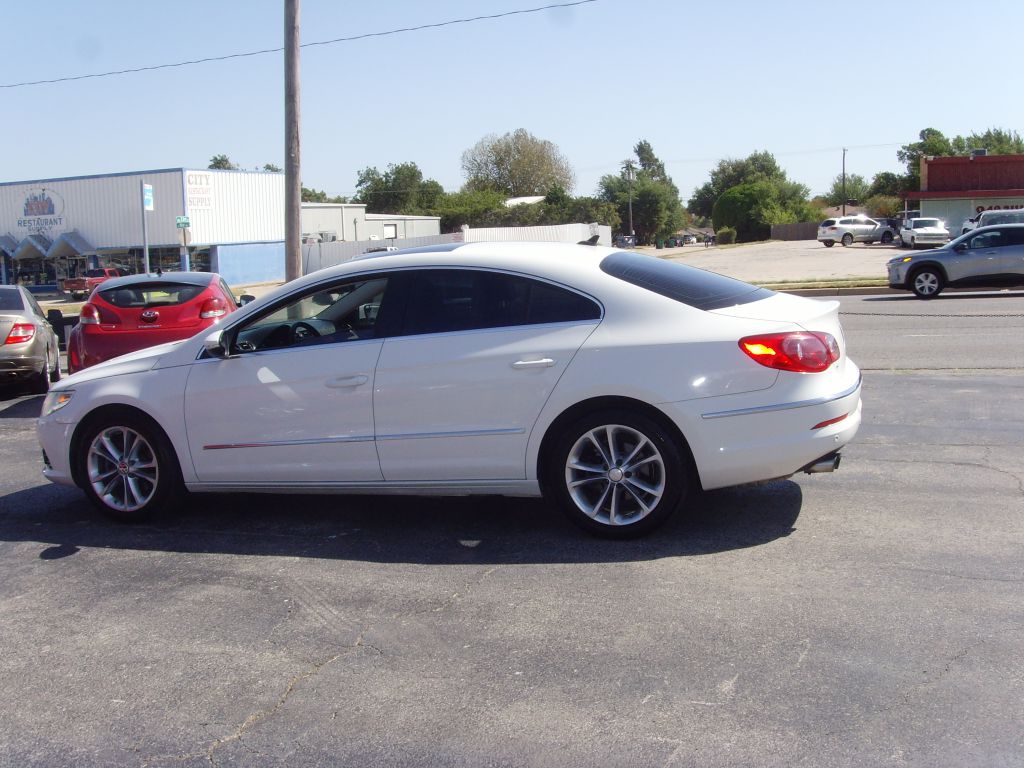Photo 4 of this VOLKSWAGEN CC
