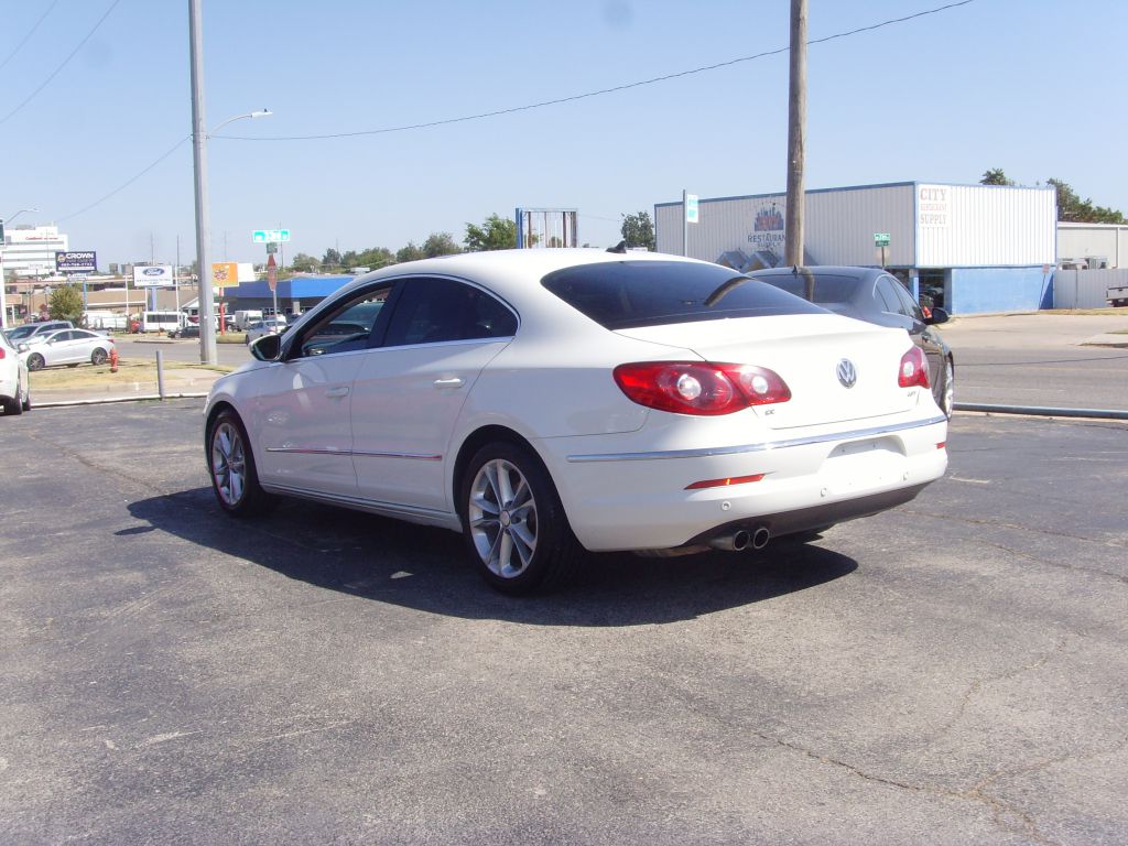 Photo 5 of this VOLKSWAGEN CC
