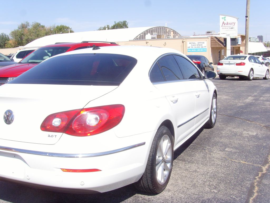 Photo 15 of this VOLKSWAGEN CC