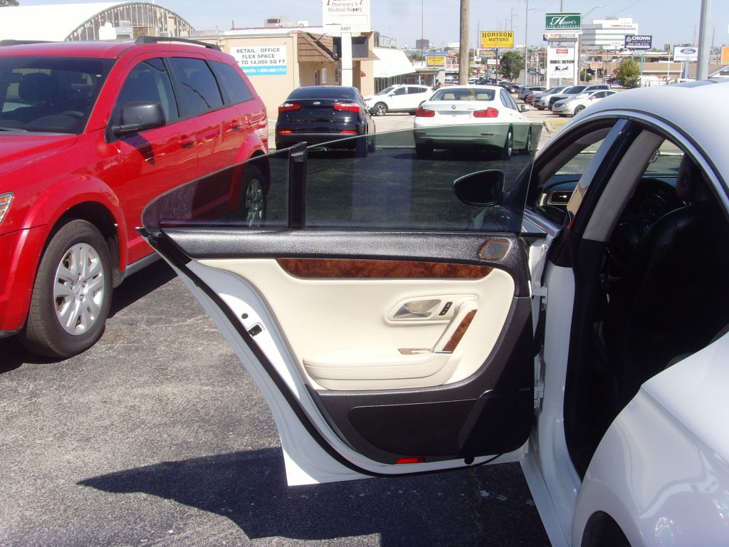 Photo 20 of this VOLKSWAGEN CC
